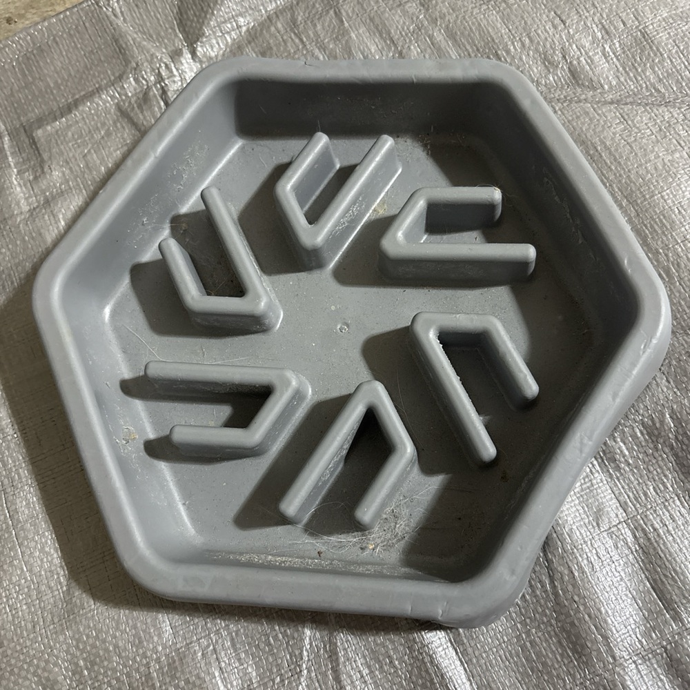 Dog bowl puzzle